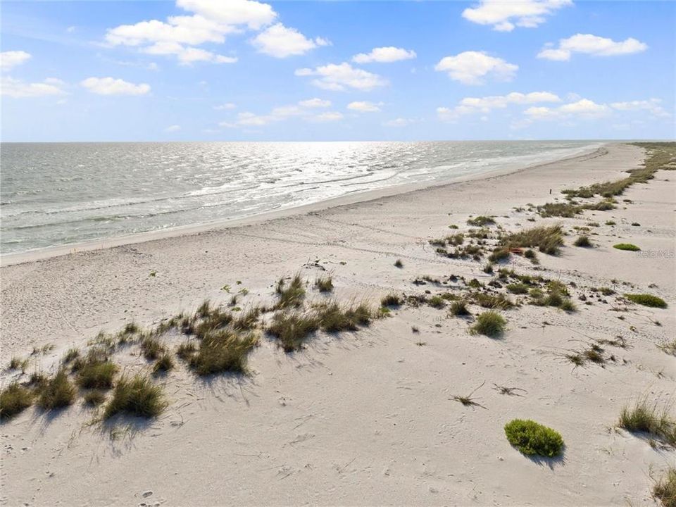 For Sale: $685,000 (0.44 acres)