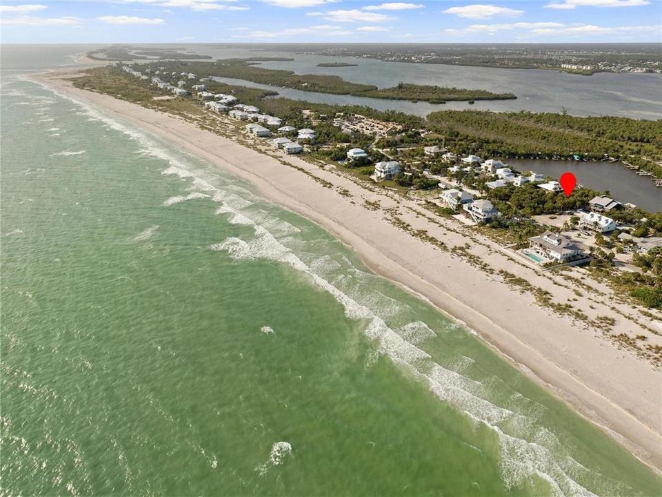For Sale: $685,000 (0.44 acres)