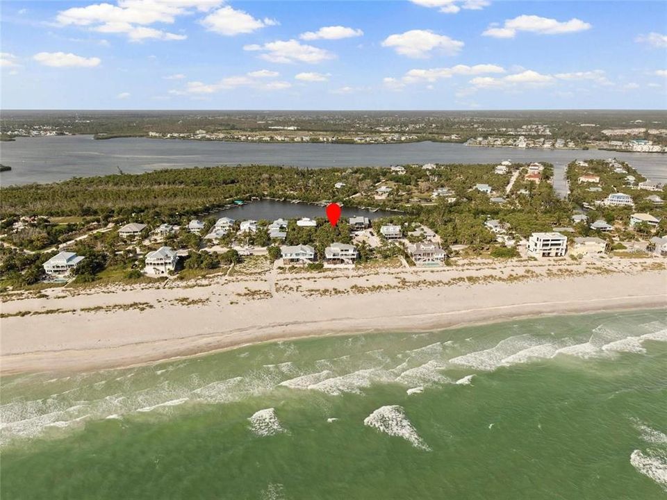 For Sale: $685,000 (0.44 acres)