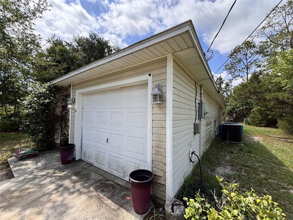 For Sale: $235,000 (4 beds, 2 baths, 1471 Square Feet)