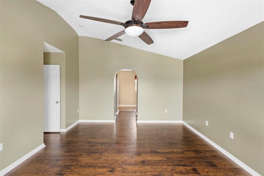 For Rent: $3,300 (5 beds, 2 baths, 2200 Square Feet)