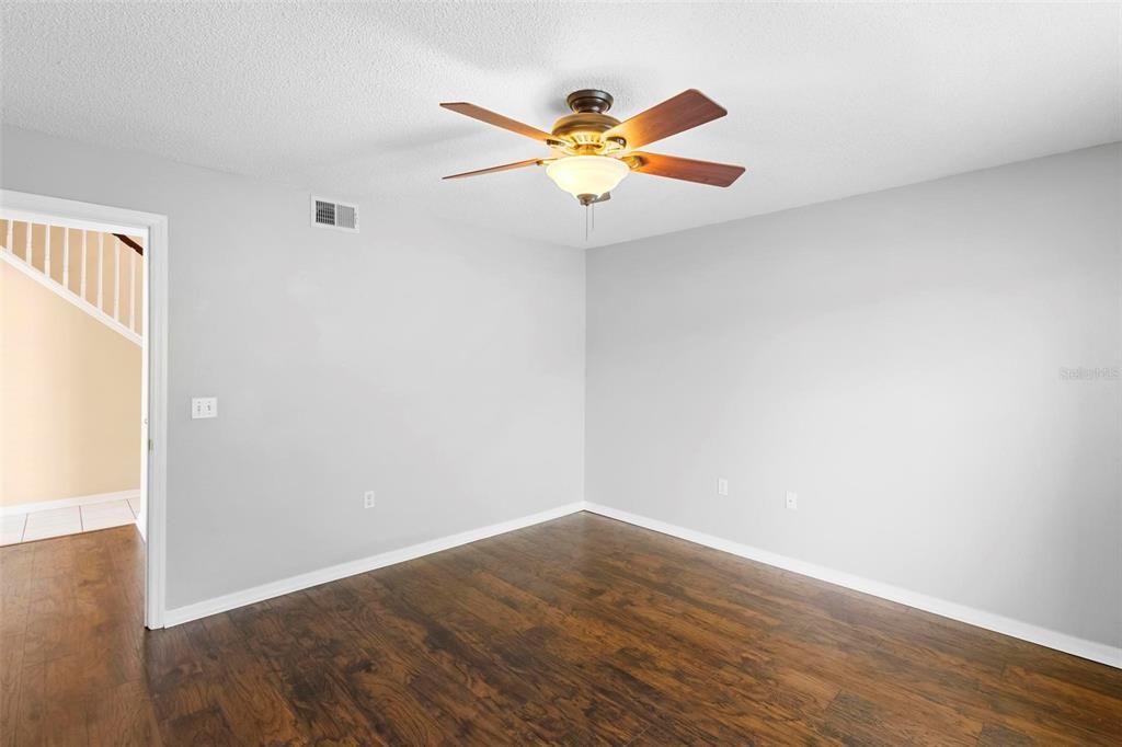 For Rent: $3,300 (5 beds, 2 baths, 2200 Square Feet)