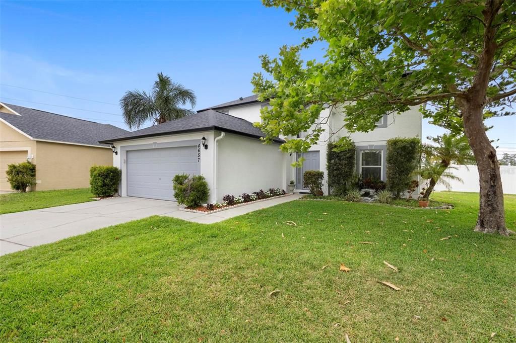 For Rent: $3,300 (5 beds, 2 baths, 2200 Square Feet)