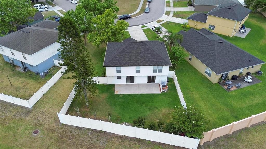 For Rent: $3,300 (5 beds, 2 baths, 2200 Square Feet)