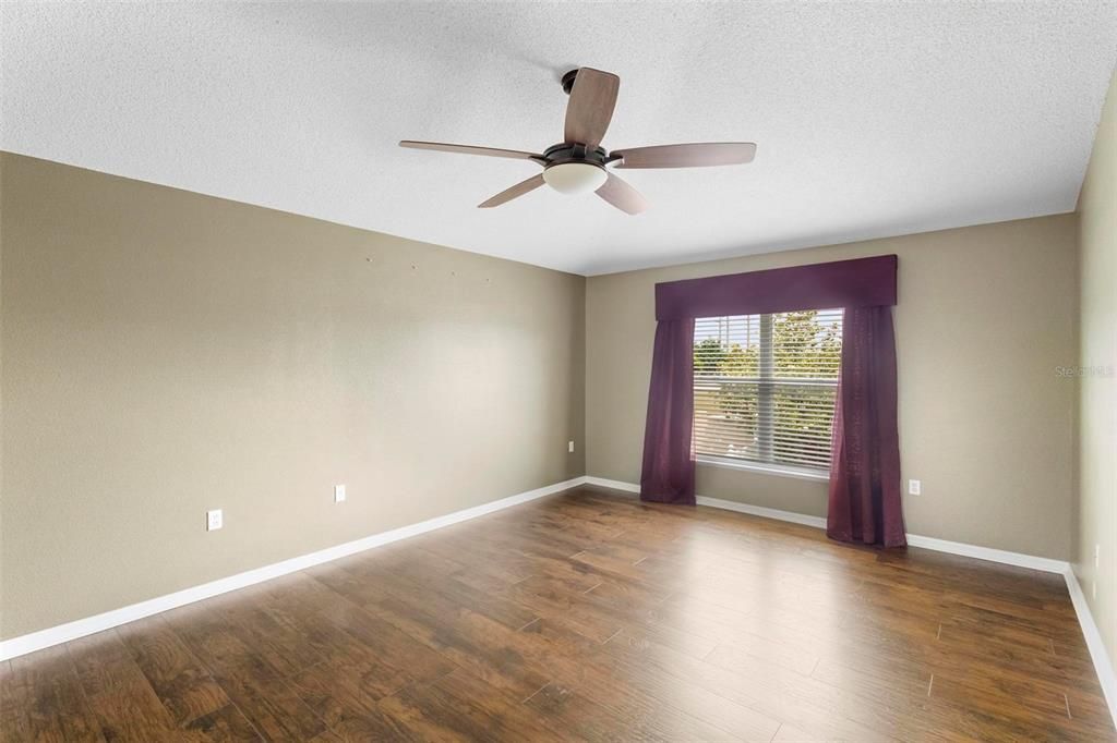 For Rent: $3,300 (5 beds, 2 baths, 2200 Square Feet)