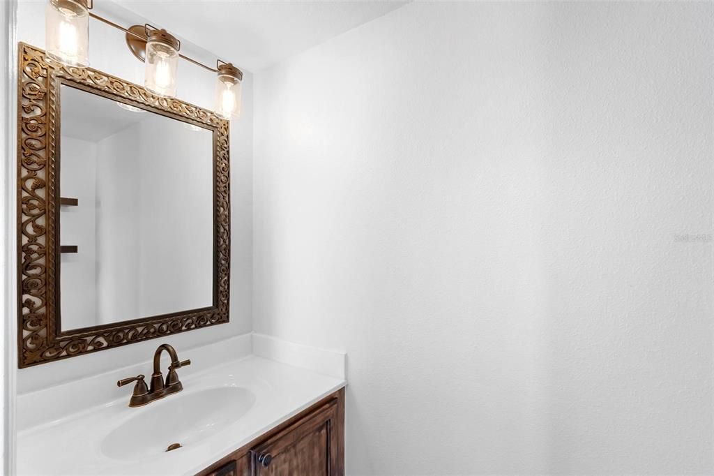 For Rent: $3,300 (5 beds, 2 baths, 2200 Square Feet)