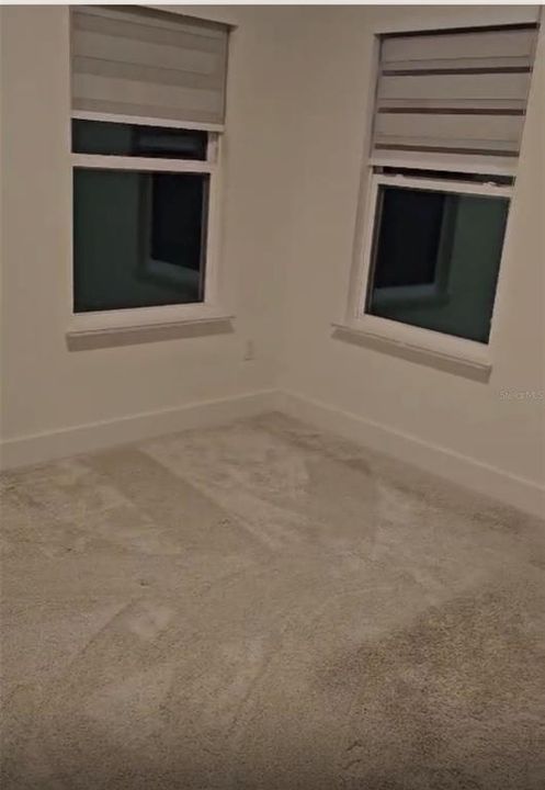 For Rent: $1,800 (1 beds, 1 baths, 700 Square Feet)