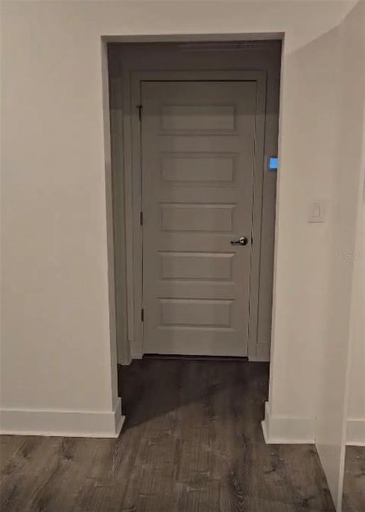 For Rent: $1,800 (1 beds, 1 baths, 700 Square Feet)