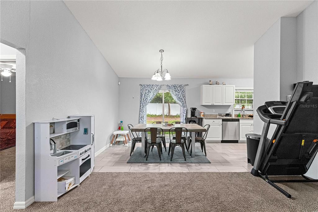 En Venta: $229,900 (3 camas, 2 baños, 1238 Pies cuadrados)