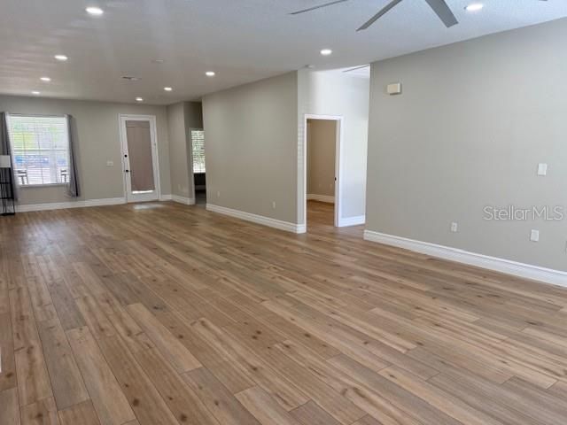 For Rent: $3,200 (3 beds, 2 baths, 1886 Square Feet)