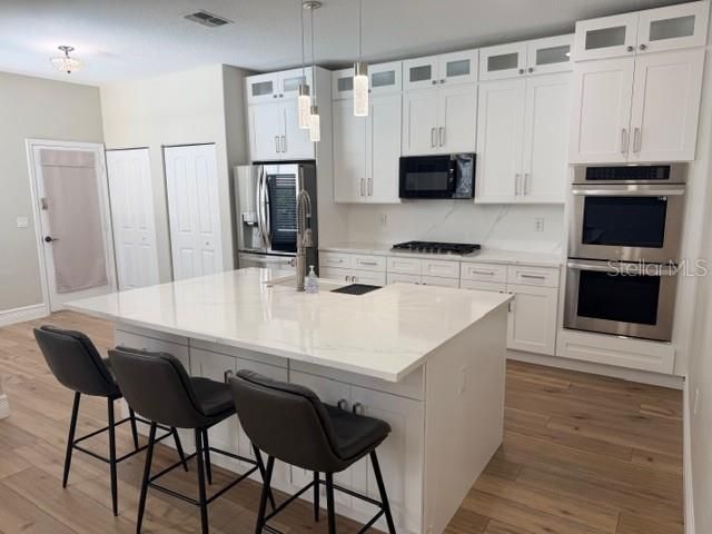 For Rent: $3,200 (3 beds, 2 baths, 1886 Square Feet)