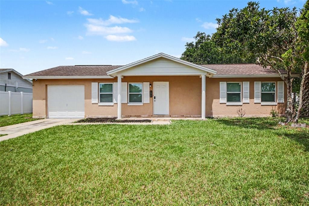 For Sale: $334,900 (3 beds, 2 baths, 1444 Square Feet)