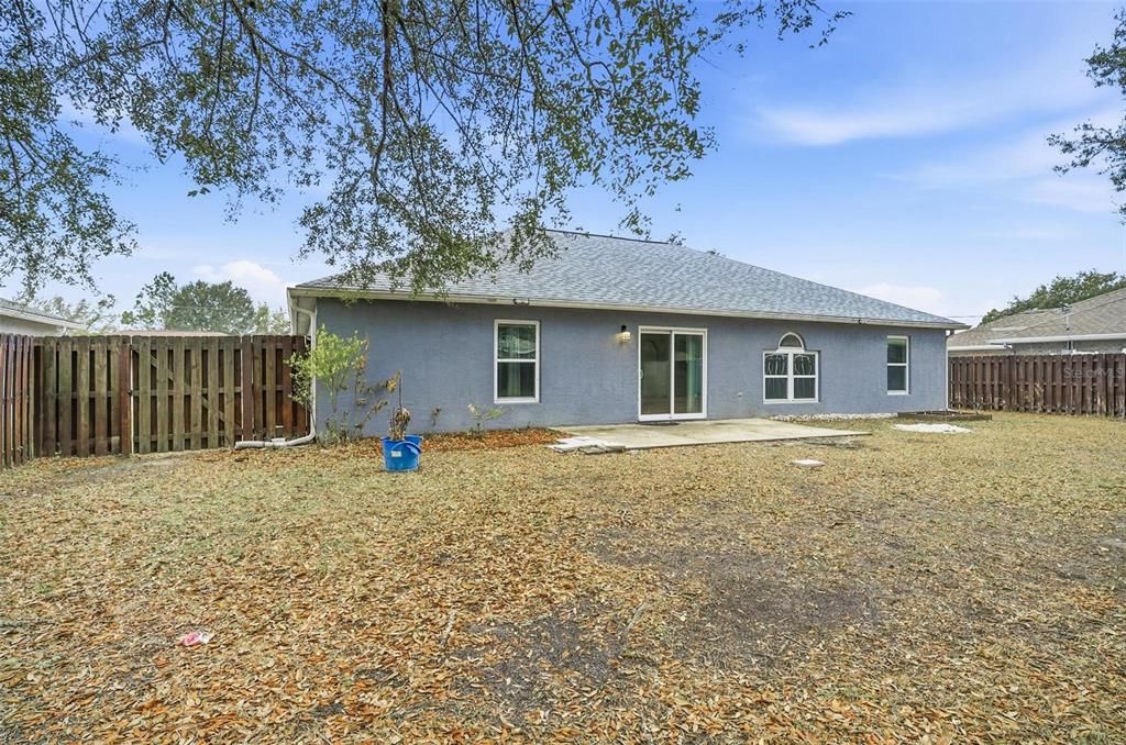 For Rent: $1,900 (3 beds, 2 baths, 1619 Square Feet)