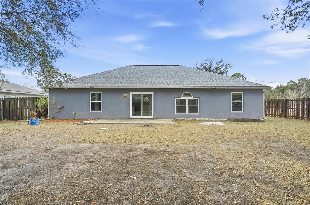 For Rent: $1,900 (3 beds, 2 baths, 1619 Square Feet)