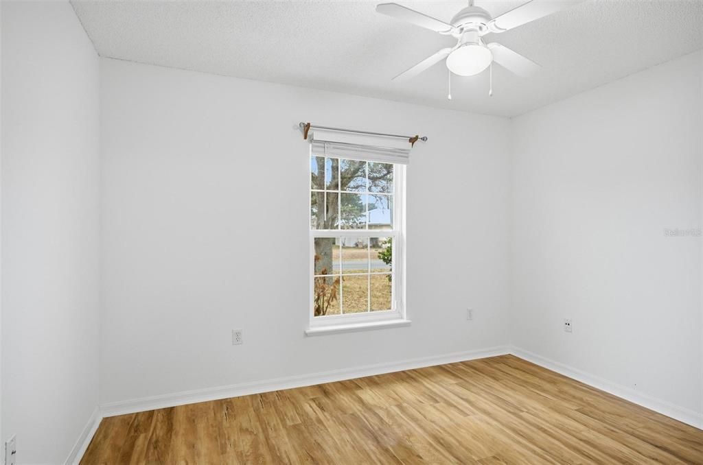 For Rent: $1,900 (3 beds, 2 baths, 1619 Square Feet)