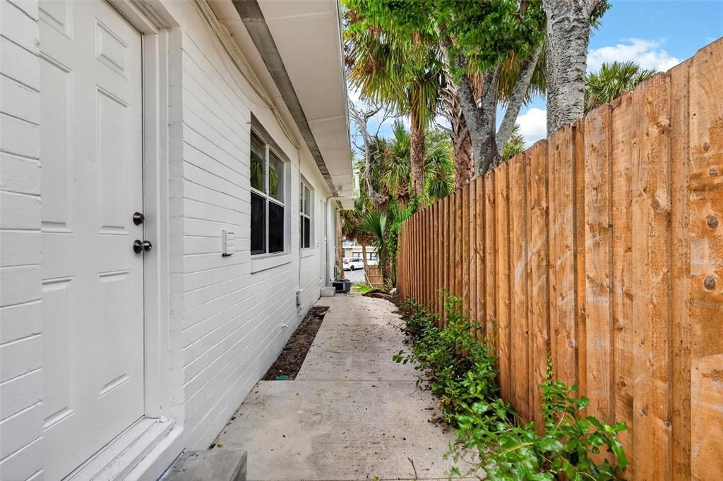 For Sale: $424,000 (6 beds, 0 baths, 1782 Square Feet)