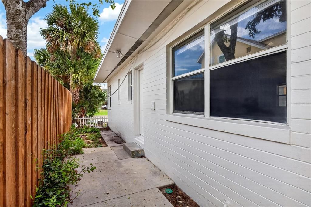 For Sale: $424,000 (6 beds, 0 baths, 1782 Square Feet)