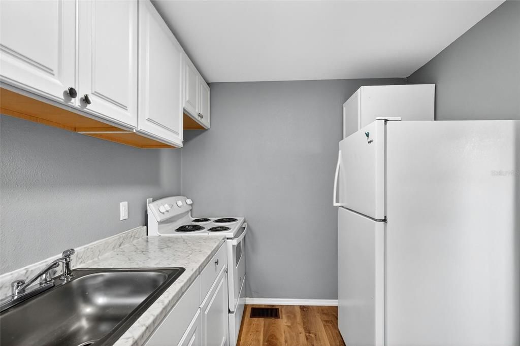 For Sale: $424,000 (6 beds, 0 baths, 1782 Square Feet)