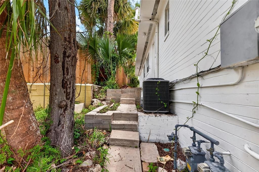 For Sale: $424,000 (6 beds, 0 baths, 1782 Square Feet)