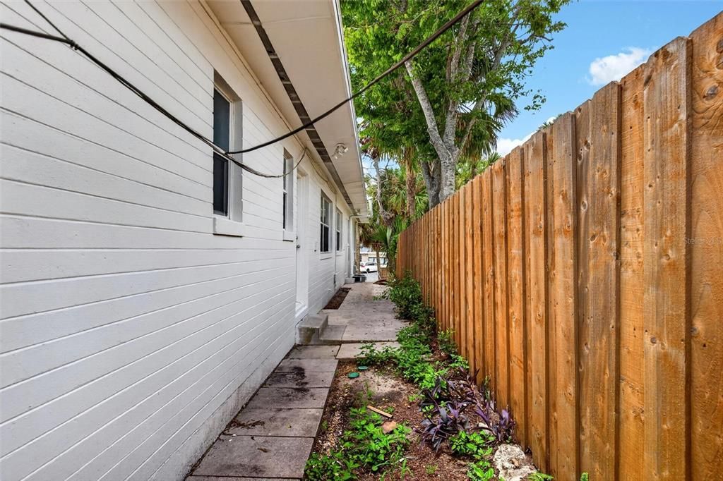 For Sale: $424,000 (6 beds, 0 baths, 1782 Square Feet)