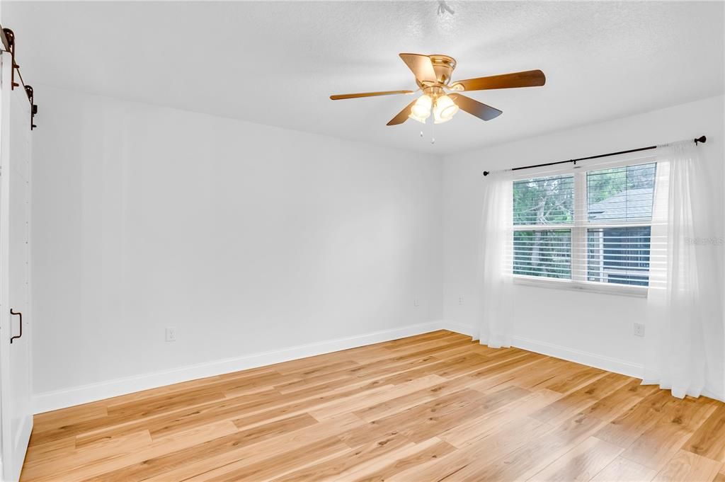 В аренду: $1,950 (2 спален, 2 ванн, 1040 Квадратных фут)