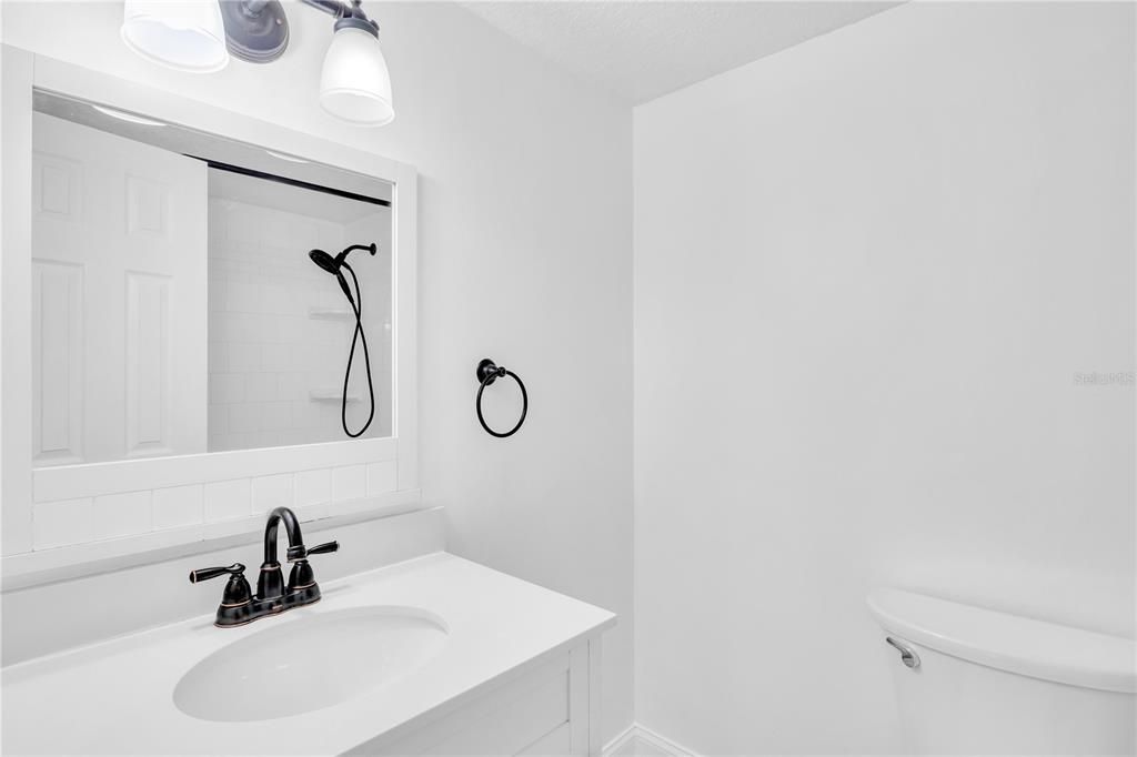 В аренду: $1,950 (2 спален, 2 ванн, 1040 Квадратных фут)