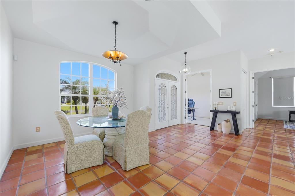 For Sale: $819,000 (3 beds, 2 baths, 2725 Square Feet)