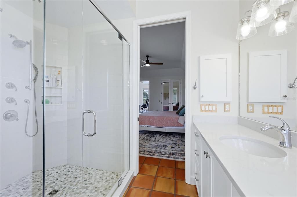 For Sale: $819,000 (3 beds, 2 baths, 2725 Square Feet)