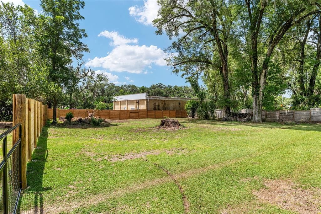For Sale: $250,000 (2 beds, 1 baths, 780 Square Feet)