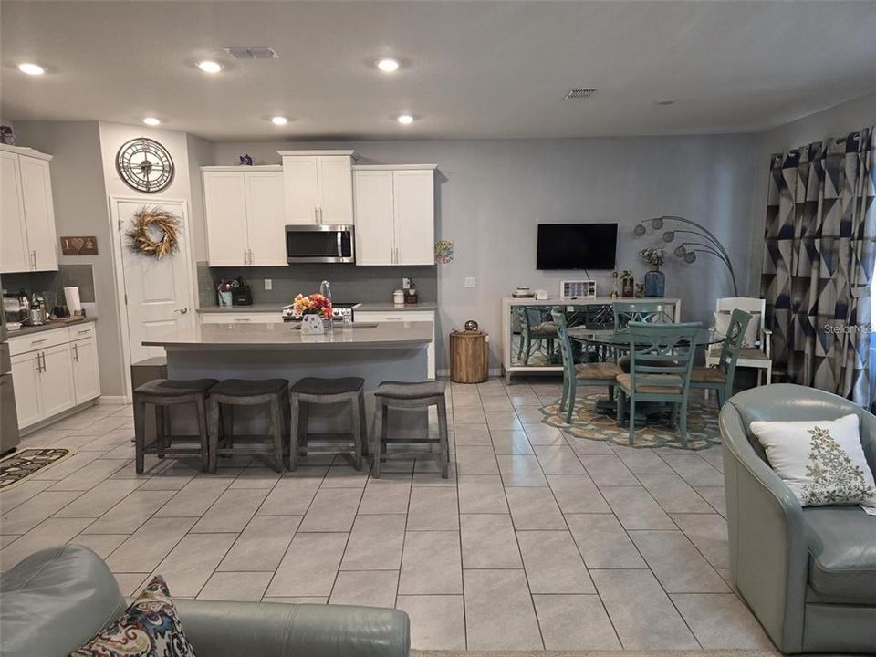 В аренду: $3,995 (4 спален, 3 ванн, 2738 Квадратных фут)