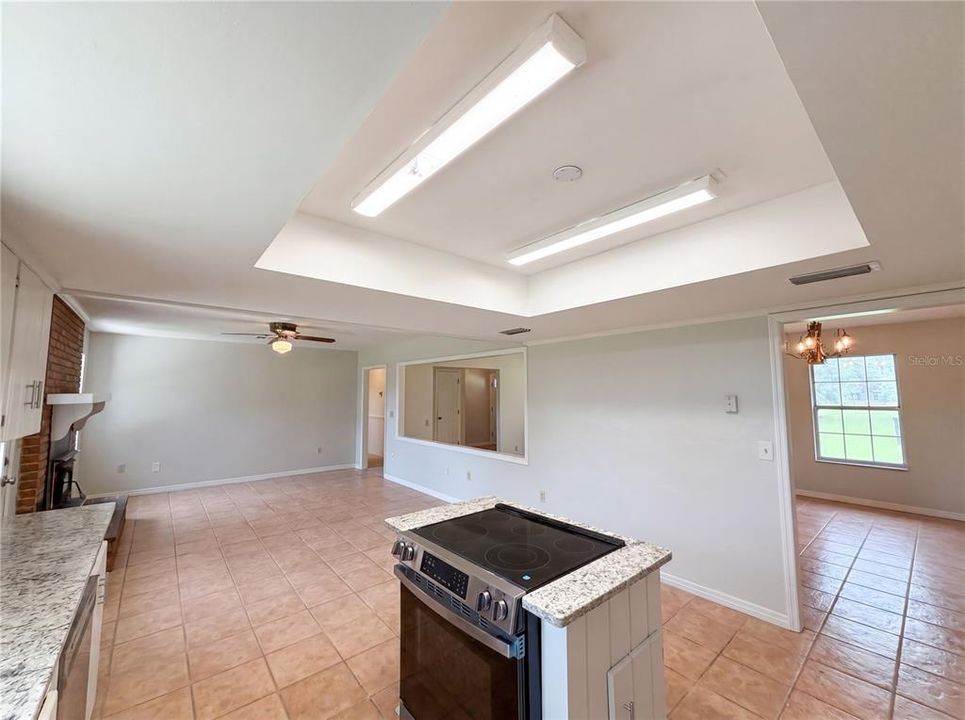For Sale: $450,000 (3 beds, 2 baths, 1798 Square Feet)