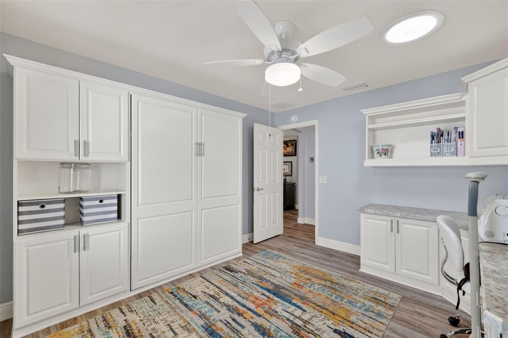 For Sale: $399,900 (3 beds, 2 baths, 1585 Square Feet)