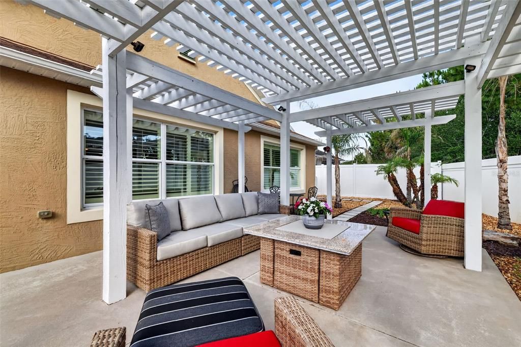 For Sale: $399,900 (3 beds, 2 baths, 1585 Square Feet)