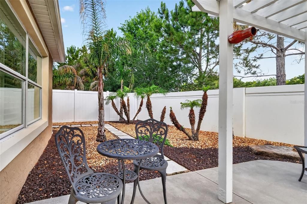 For Sale: $399,900 (3 beds, 2 baths, 1585 Square Feet)