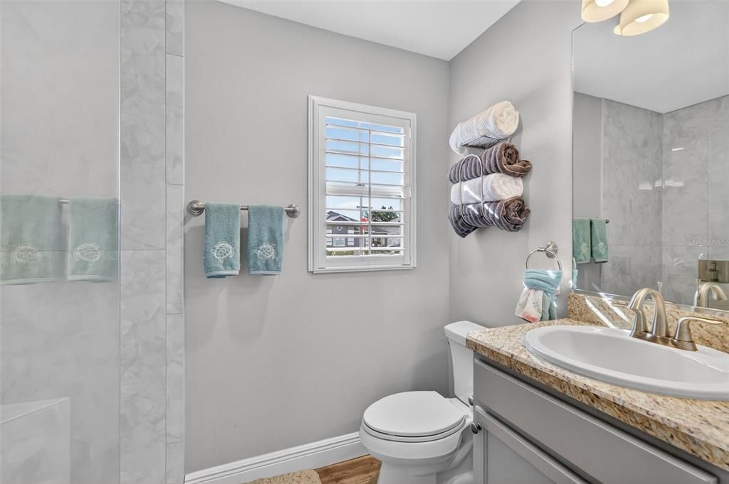 For Sale: $399,900 (3 beds, 2 baths, 1585 Square Feet)