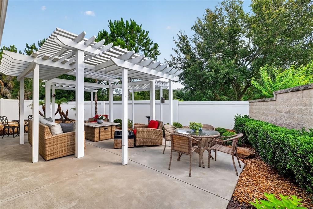 For Sale: $399,900 (3 beds, 2 baths, 1585 Square Feet)