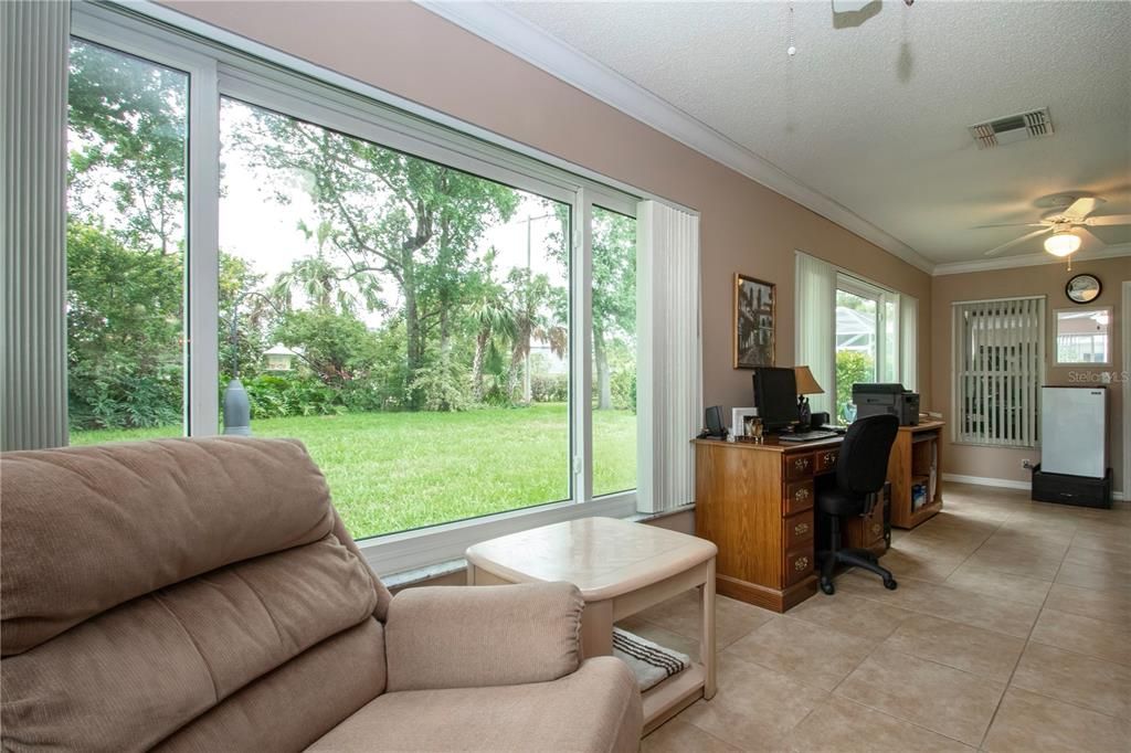 For Sale: $315,000 (2 beds, 2 baths, 1592 Square Feet)