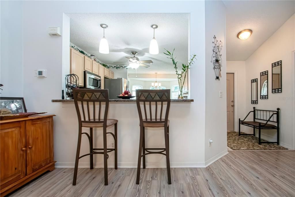 For Sale: $315,000 (2 beds, 2 baths, 1592 Square Feet)