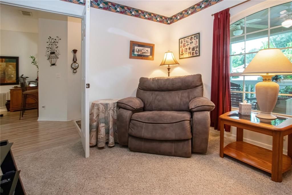 For Sale: $315,000 (2 beds, 2 baths, 1592 Square Feet)