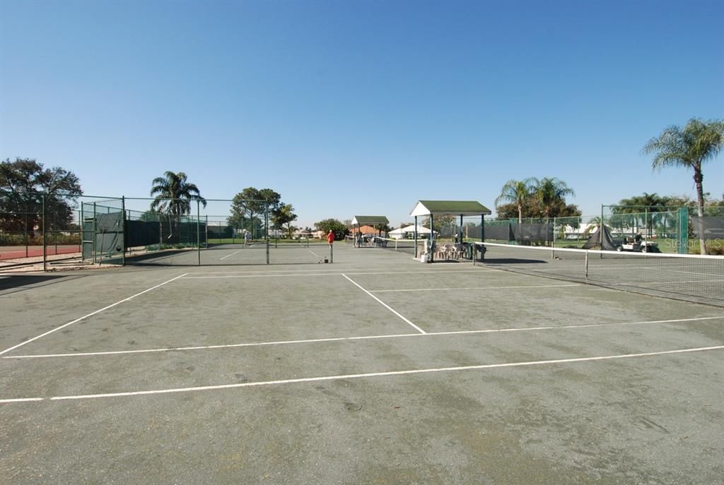 For Sale: $315,000 (2 beds, 2 baths, 1592 Square Feet)