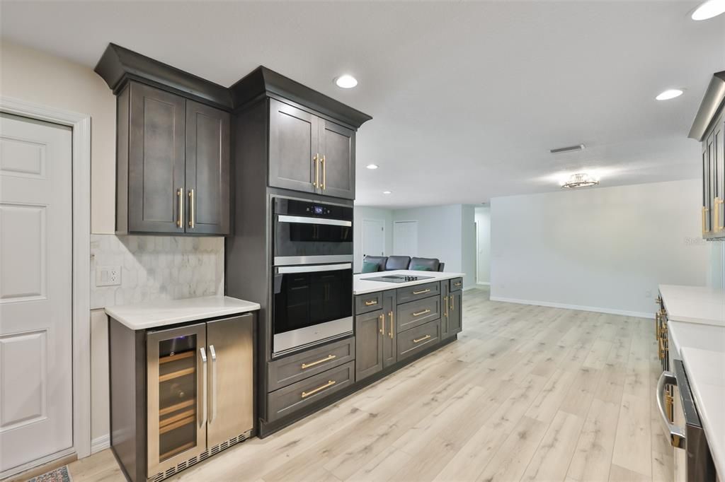 For Sale: $450,000 (3 beds, 2 baths, 1608 Square Feet)