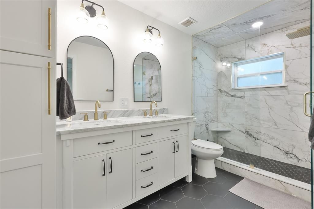 For Sale: $450,000 (3 beds, 2 baths, 1608 Square Feet)