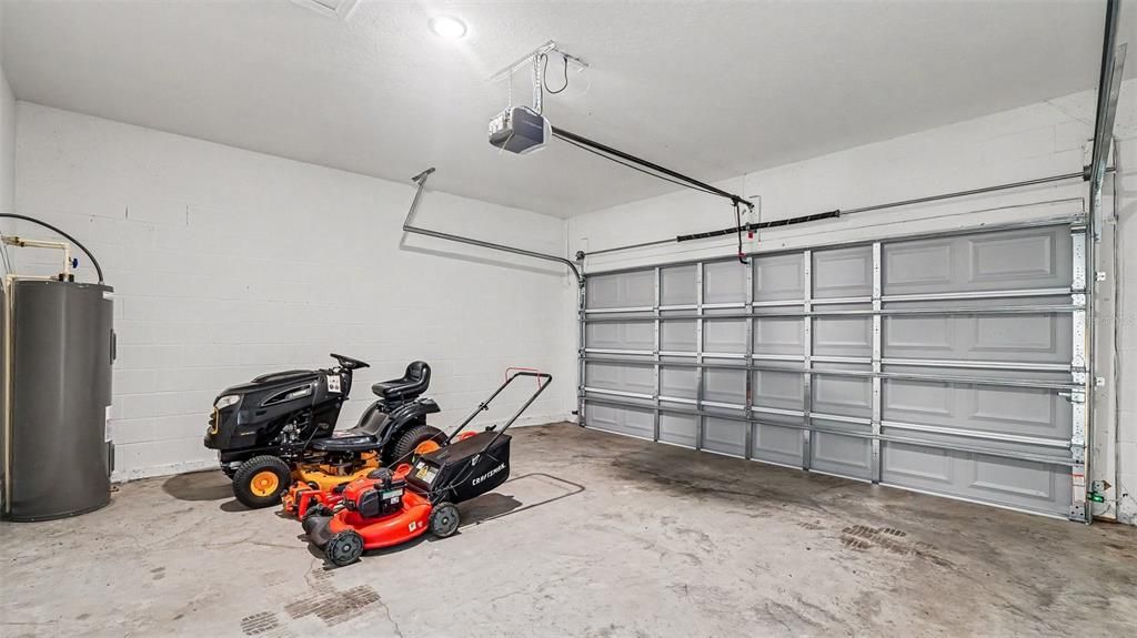 For Sale: $278,900 (4 beds, 2 baths, 1578 Square Feet)