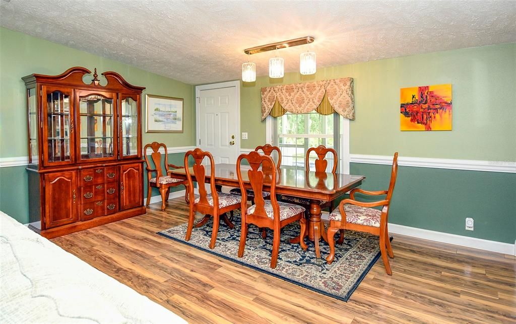 For Sale: $224,000 (3 beds, 2 baths, 1863 Square Feet)