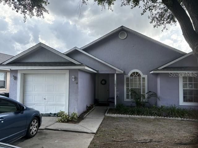 For Sale: $345,000 (4 beds, 2 baths, 1454 Square Feet)