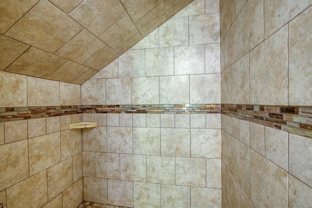 For Sale: $450,000 (3 beds, 3 baths, 1536 Square Feet)