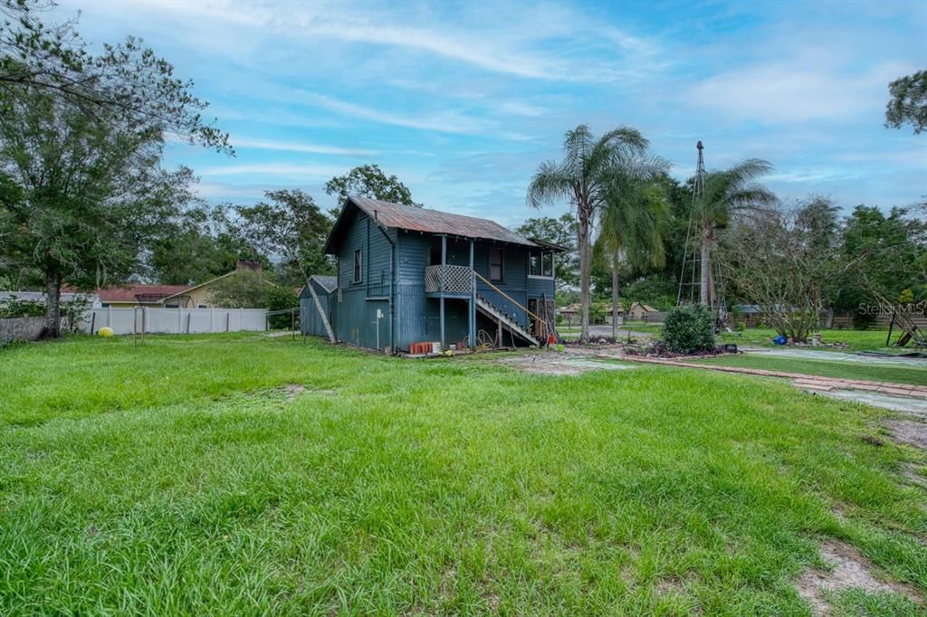 For Sale: $450,000 (3 beds, 3 baths, 1536 Square Feet)