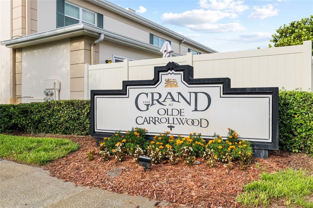 Active With Contract: $258,000 (2 beds, 2 baths, 1208 Square Feet)