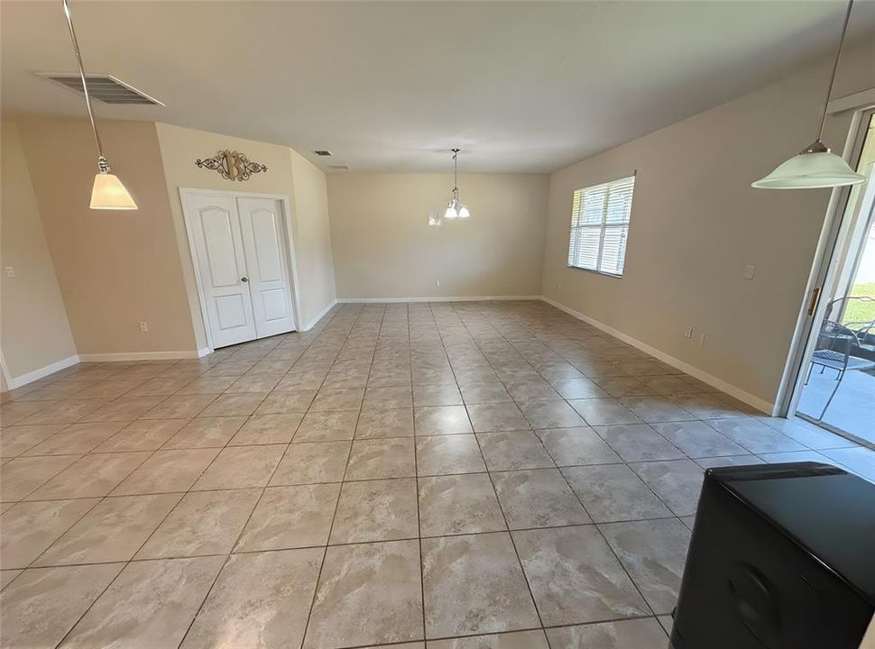 For Sale: $674,900 (6 beds, 3 baths, 4177 Square Feet)
