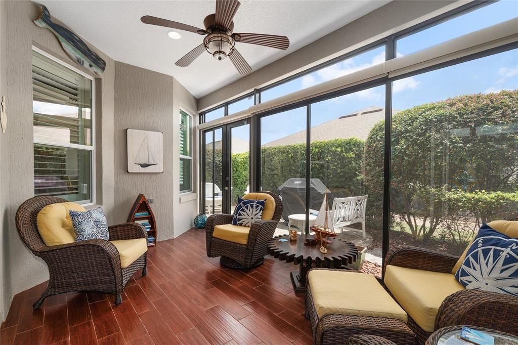 En Venta: $537,000 (3 camas, 2 baños, 2020 Pies cuadrados)